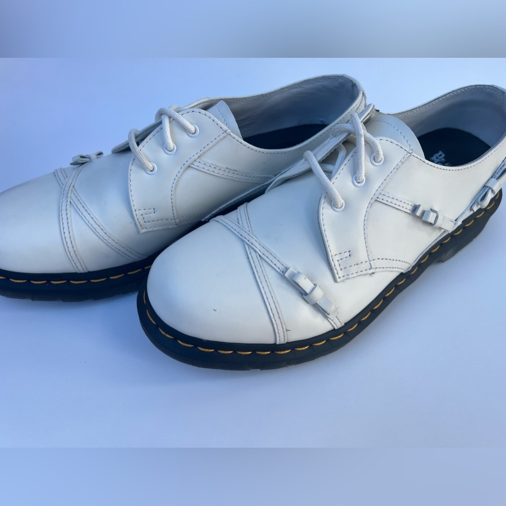 Doc Dr Martin Oxford style with bows New no box or tag Size 11 women 9 men Eu 43